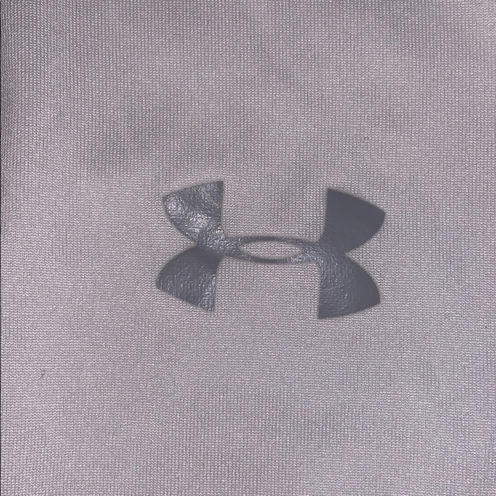 Under armor - Picture 2 of 3